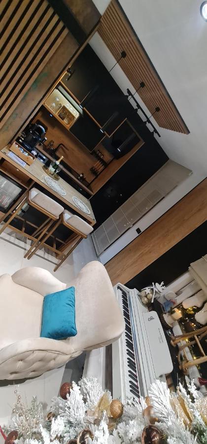 Ćuprija Design Apartment Platinium Spa Lux 5 Star "Havana" Completely Private Wellness & Spa Free Included Sauna & Jacuzzi & Salt Wall & Fire Place & 3D Ceilings & Business Wifi & Netflix & Keyless Code Entry & Full Smart App & Secure 2 Parking Place מראה חיצוני תמונה