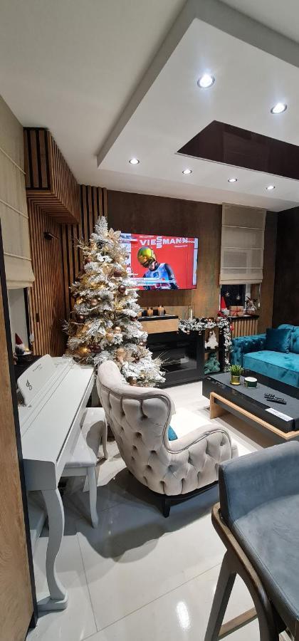 Ćuprija Design Apartment Platinium Spa Lux 5 Star "Havana" Completely Private Wellness & Spa Free Included Sauna & Jacuzzi & Salt Wall & Fire Place & 3D Ceilings & Business Wifi & Netflix & Keyless Code Entry & Full Smart App & Secure 2 Parking Place מראה חיצוני תמונה