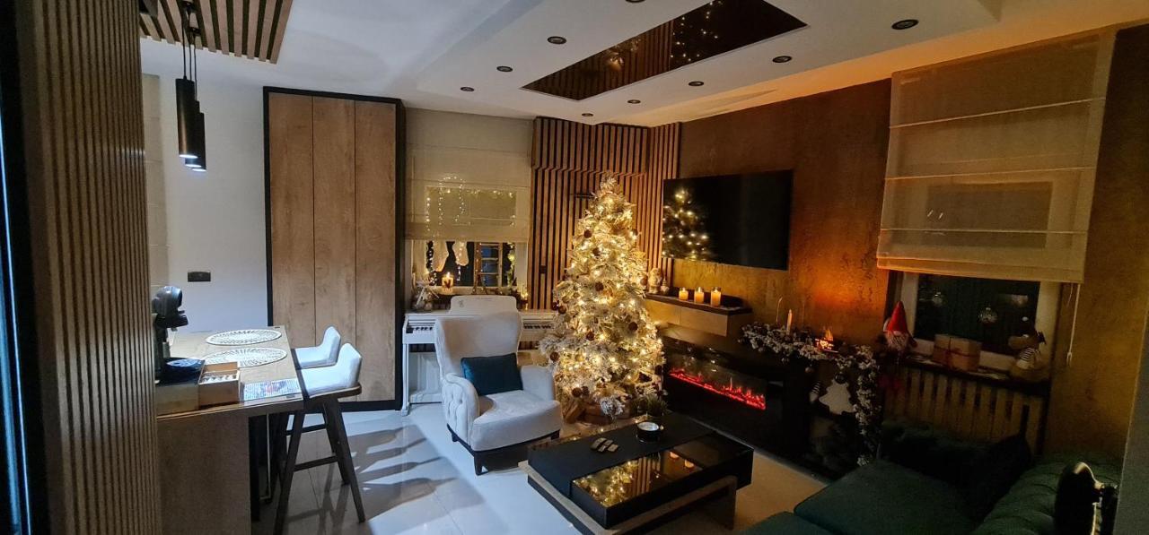Ćuprija Design Apartment Platinium Spa Lux 5 Star "Havana" Completely Private Wellness & Spa Free Included Sauna & Jacuzzi & Salt Wall & Fire Place & 3D Ceilings & Business Wifi & Netflix & Keyless Code Entry & Full Smart App & Secure 2 Parking Place מראה חיצוני תמונה