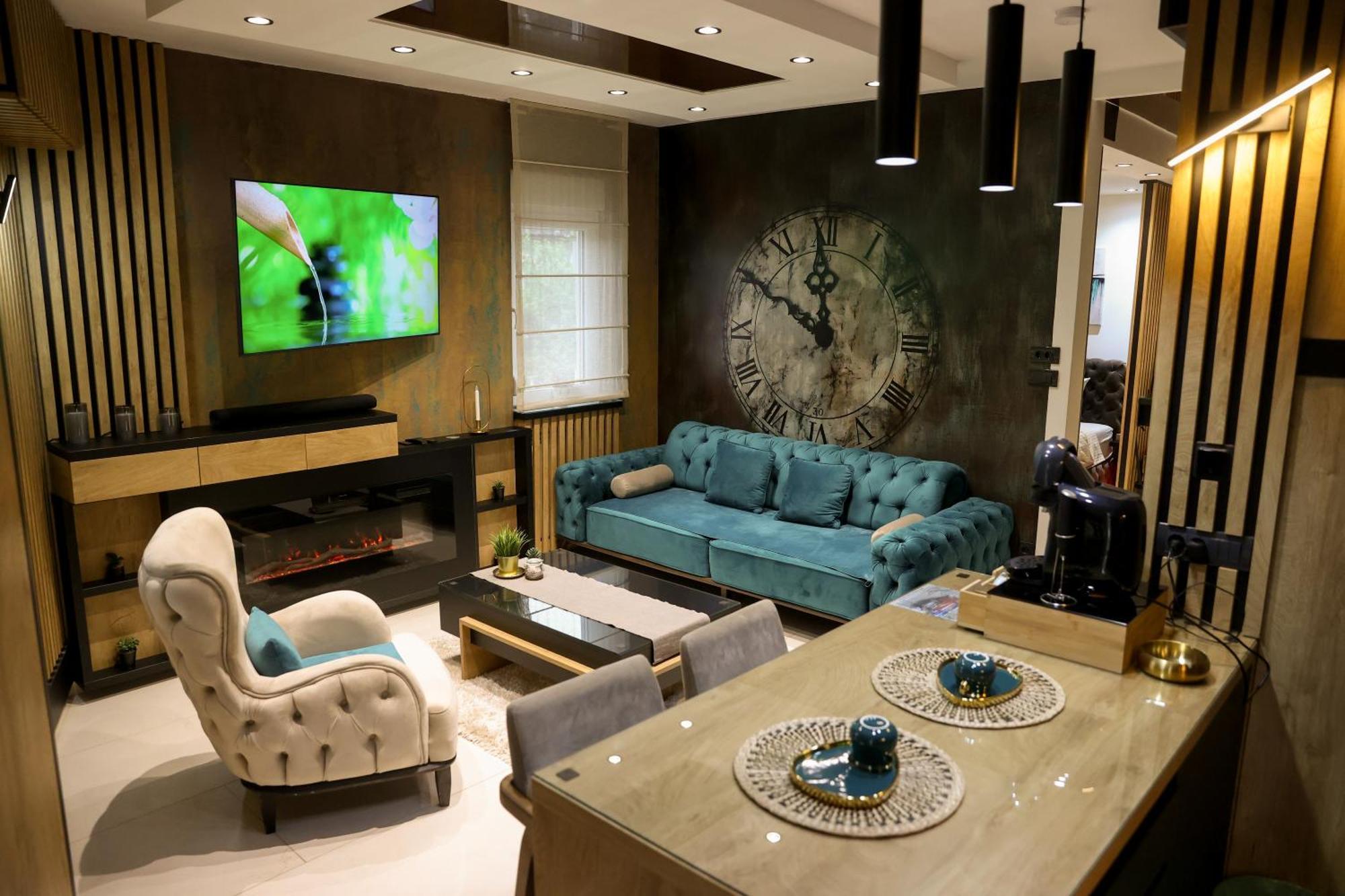 Ćuprija Design Apartment Platinium Spa Lux 5 Star "Havana" Completely Private Wellness & Spa Free Included Sauna & Jacuzzi & Salt Wall & Fire Place & 3D Ceilings & Business Wifi & Netflix & Keyless Code Entry & Full Smart App & Secure 2 Parking Place מראה חיצוני תמונה